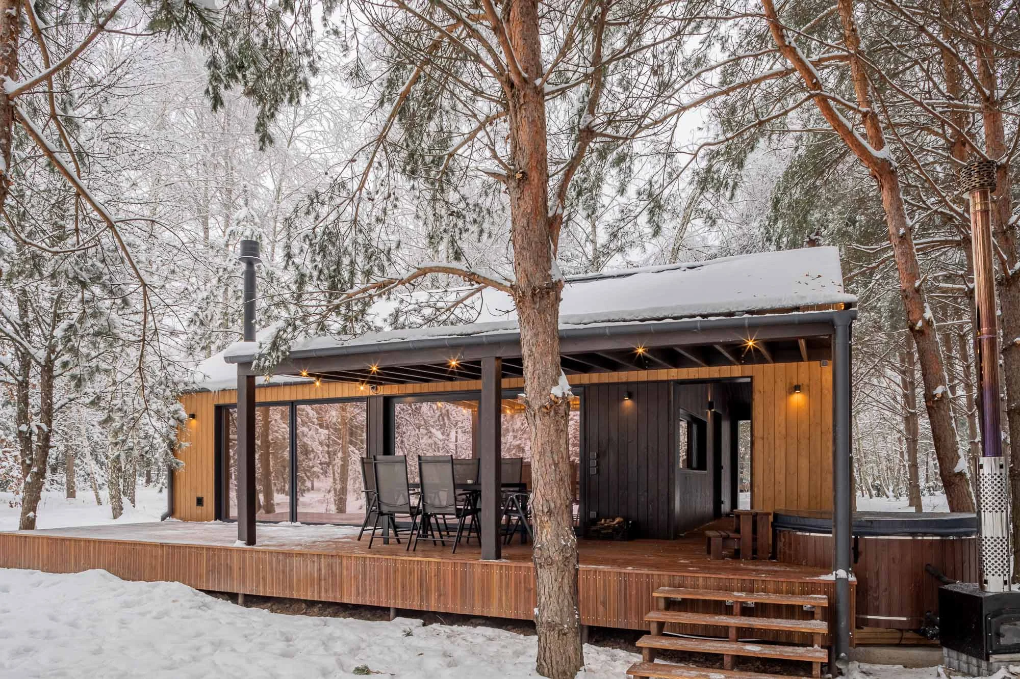 Family Comfort outside winter