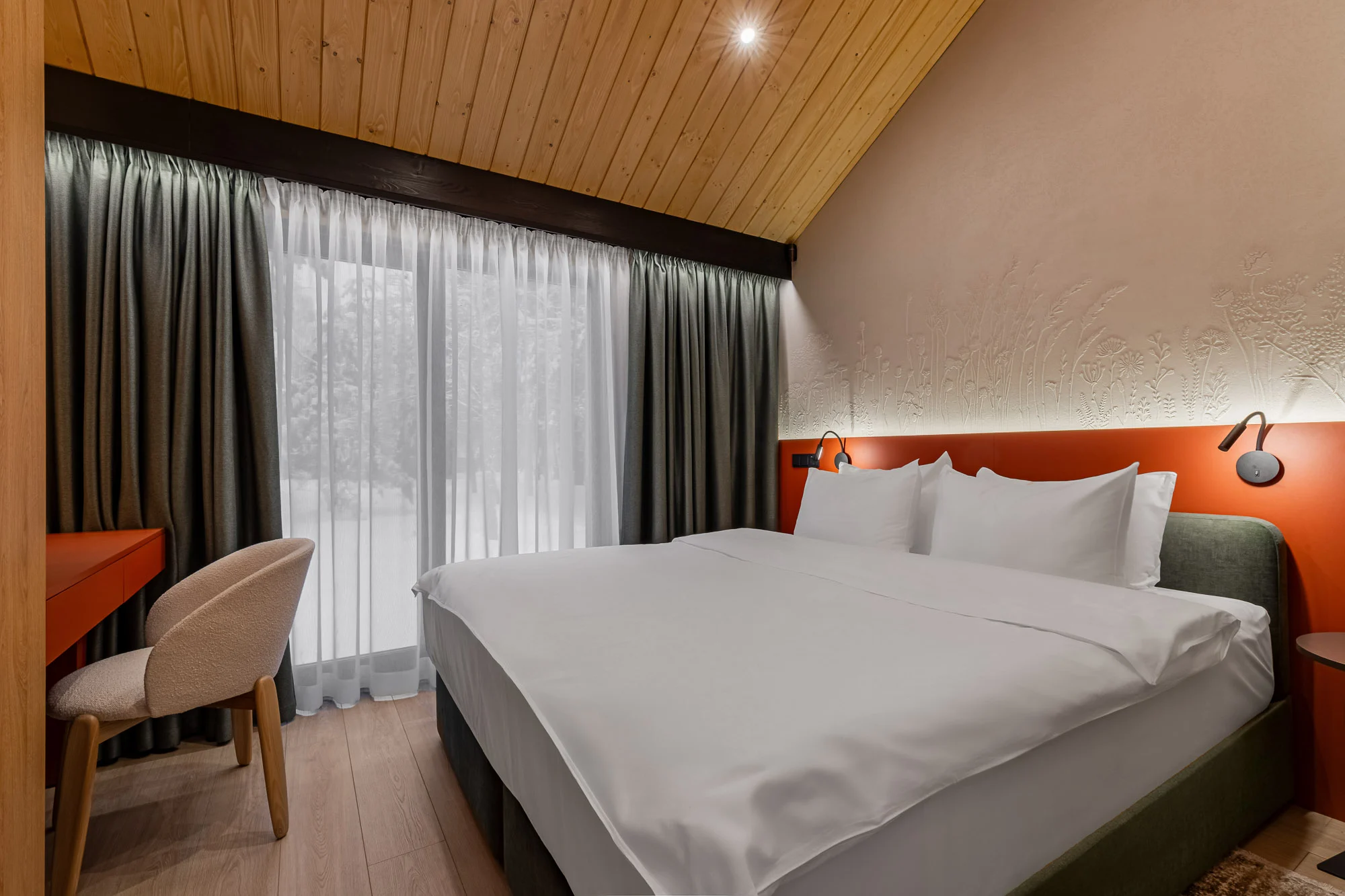 Family Comfort bedroom